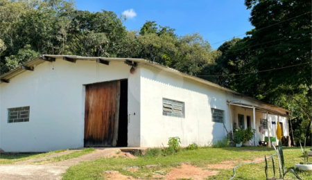 Sítio à venda com 3 quartos, sendo 1 suíte,  em Iara, Atibaia, SP