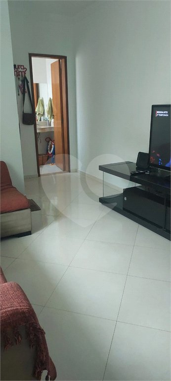 Casa à venda com 2 suítes no condomínio Residencial Maracujás, São Paulo - SP
