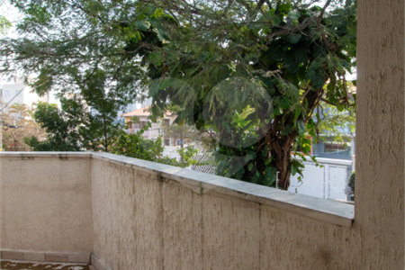 Sobrado à venda com 3 quartos, sendo 1 suíte, em Jardim Ester, São Paulo, SP