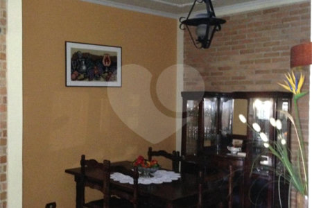 Sítio à venda com 4 quartos, sendo 1 suíte, no Centro, Piracaia, SP