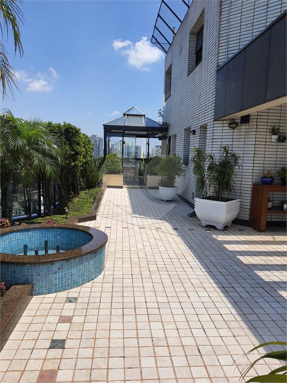 Apartamento à venda com 4 suítes em Vila Andrade, São Paulo, SP