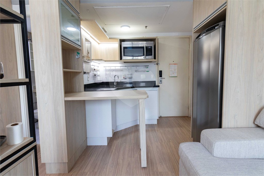 Flat à venda com 1 suíte em Indianópolis, São Paulo, SP