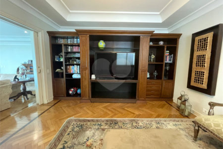 Apartamento à venda com 3 suítes em Campo Belo, São Paulo, SP