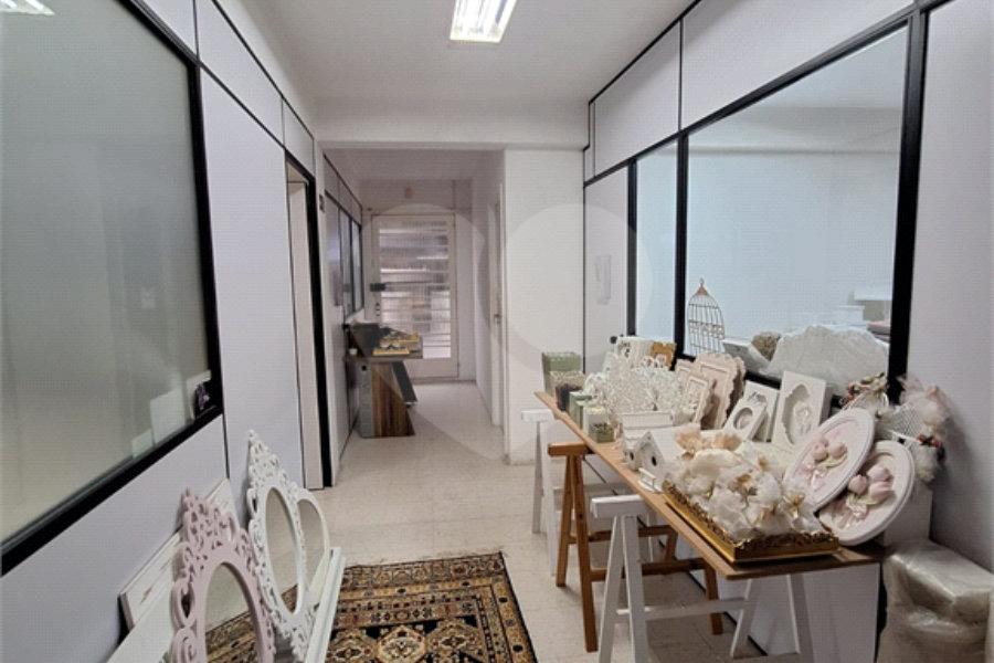 Prédio à venda em Santana, São Paulo, SP