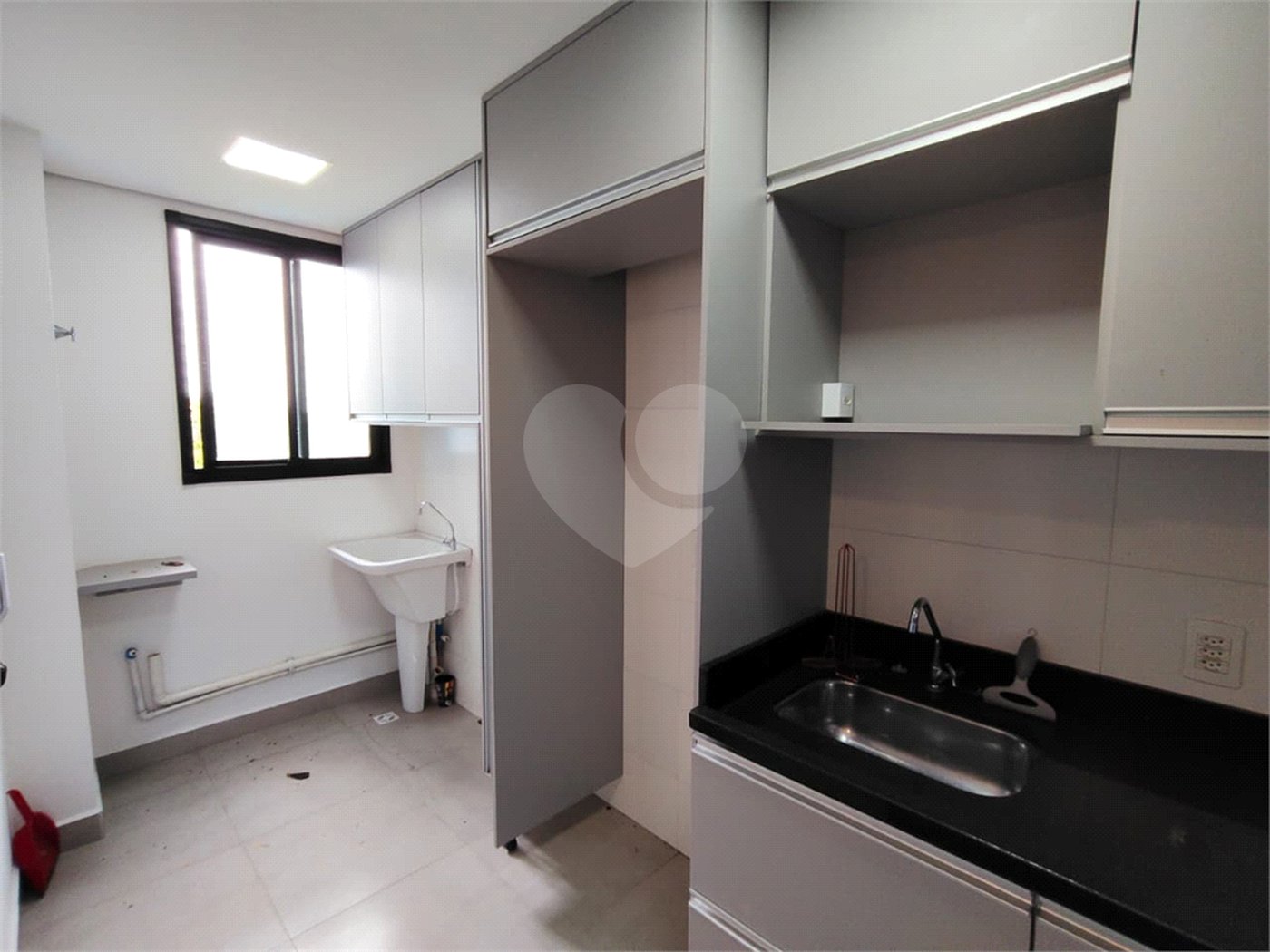 Apartamento à venda ou para alugar com 3 quartos, sendo 2 suítes, em Vila Ginez, Itapetininga, SP