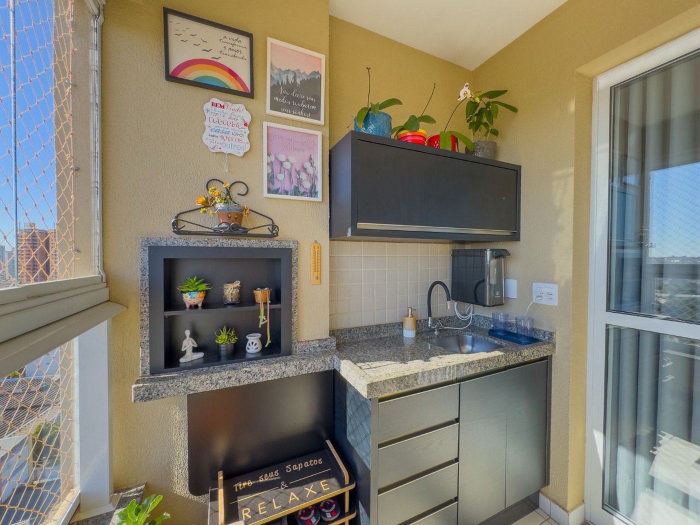 Apartamento à venda com 3 quartos, sendo 1 suíte, em Vila Guaíra, Presidente Prudente, SP
