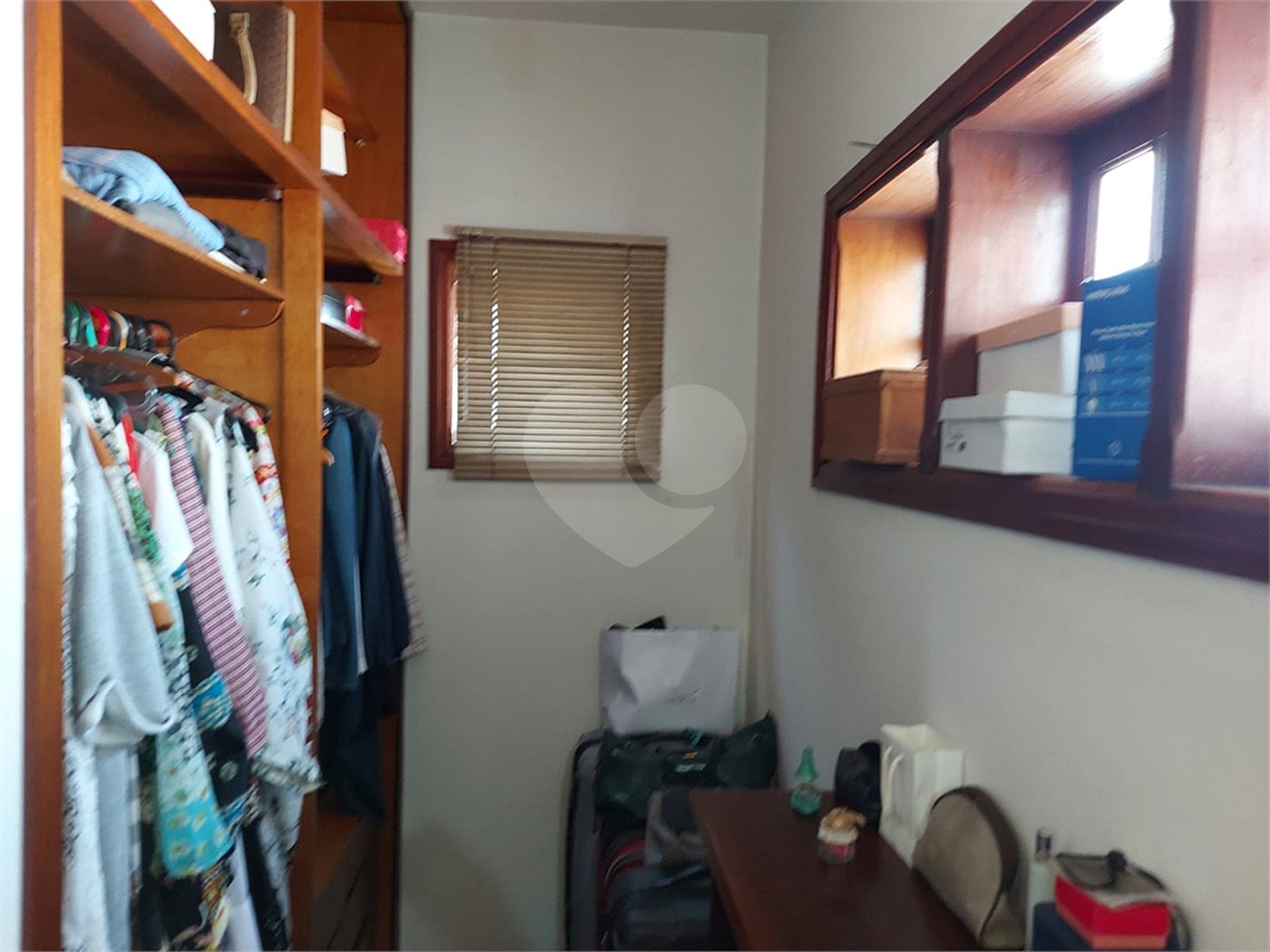 Sobrado à venda com 5 quartos, sendo 4 suítes, em Santa Rosa, Vinhedo, SP