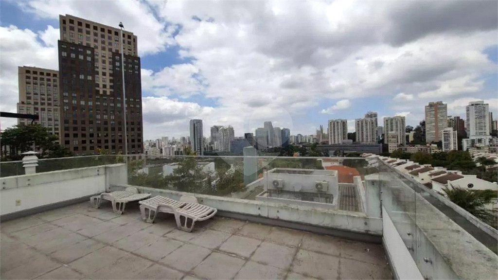 Casa à venda com 3 suítes no condomínio Metropolitan, São Paulo - SP
