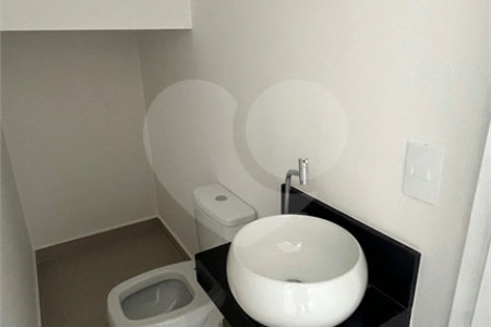 Sobrado para alugar com 3 quartos, sendo 1 suíte, em Vila Petrópolis, Atibaia, SP