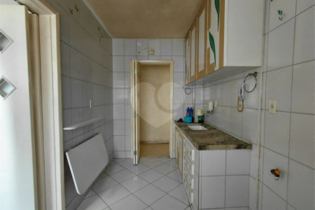 Apartamento à venda com 2 quartos em Vila Romana, São Paulo, SP