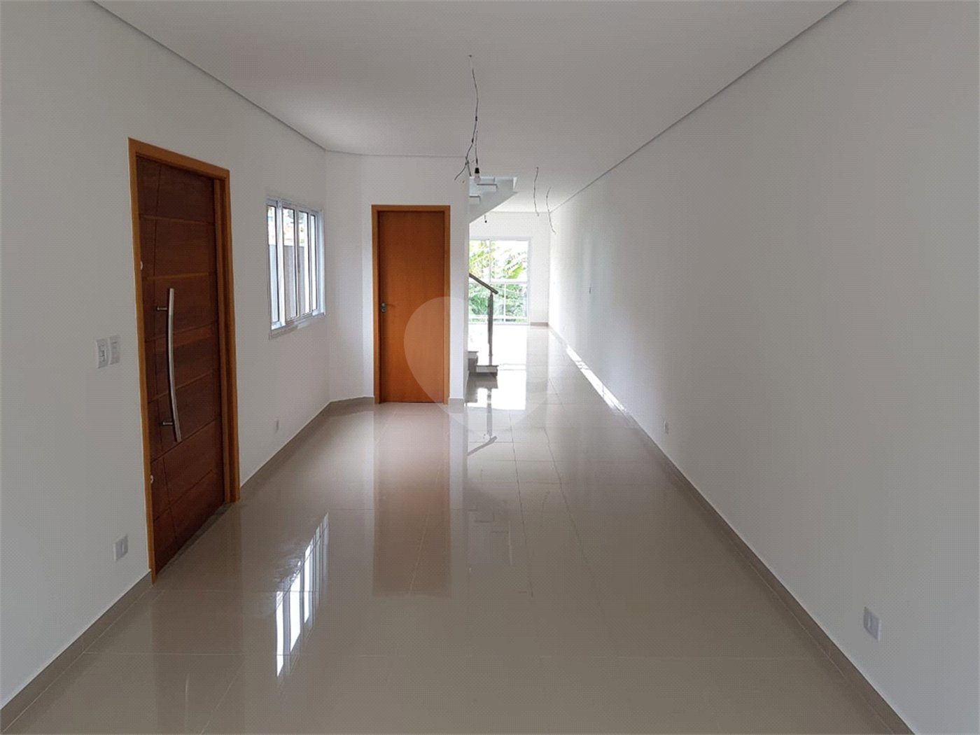Sobrado à venda ou para alugar com 3 suítes em Vila Thais, Atibaia, SP