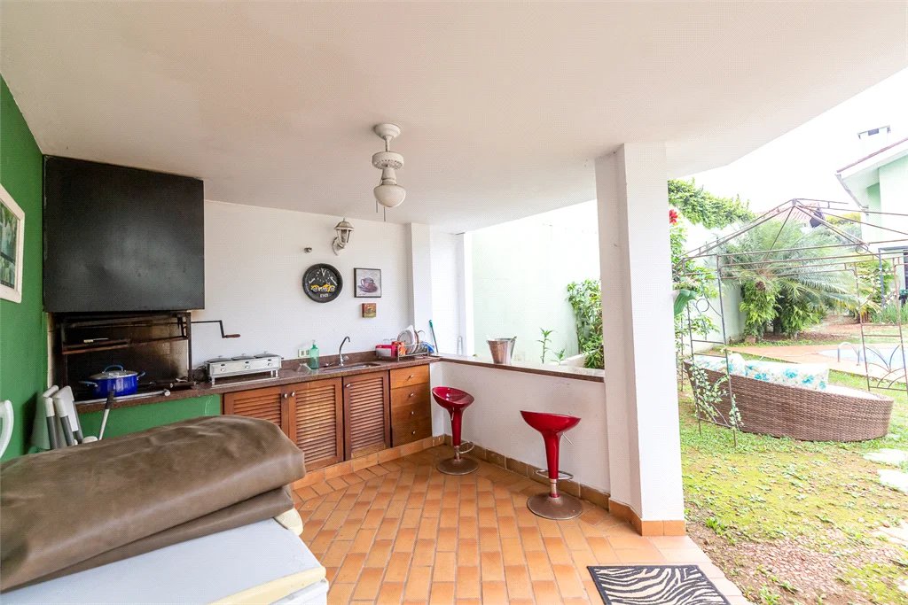 Casa à venda com 4 quartos, sendo 2 suítes, em Brooklin Paulista, São Paulo, SP