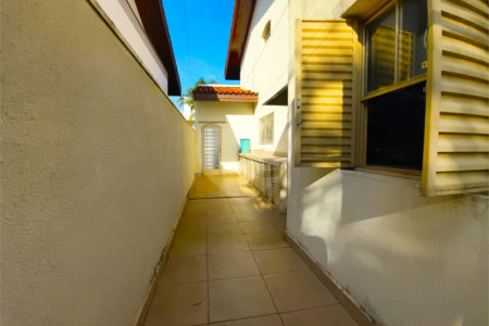 Casa à venda com 4 quartos, sendo 3 suítes,  no condomínio Village D'avignon, Sorocaba - SP