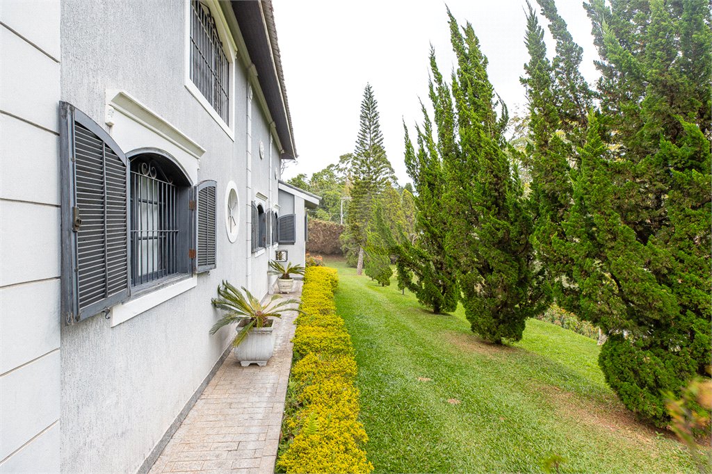 Casa à venda ou para alugar com 5 suítes no condomínio Altos de São Roque, São Roque - SP