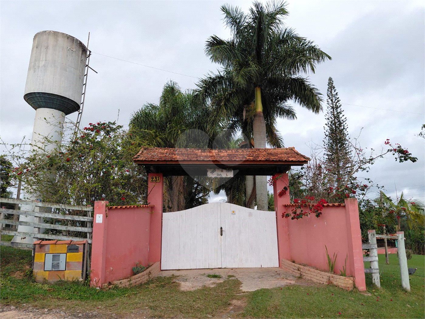 Sítio à venda com 6 quartos, sendo 5 suítes, em Área Rural de Itapetininga, Itapetininga, SP