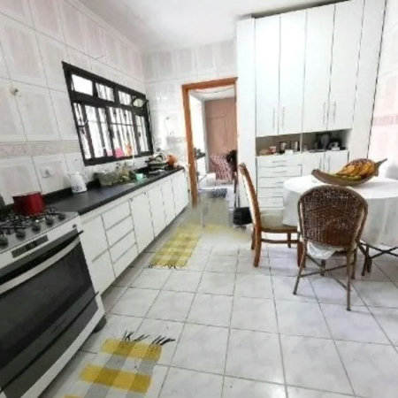 Casa à venda com 5 quartos, sendo 3 suítes,  em Jardim Ester, São Paulo, SP
