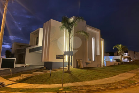Casa à venda ou para alugar com 3 suítes no condomínio Residencial Central Parque, Salto - SP