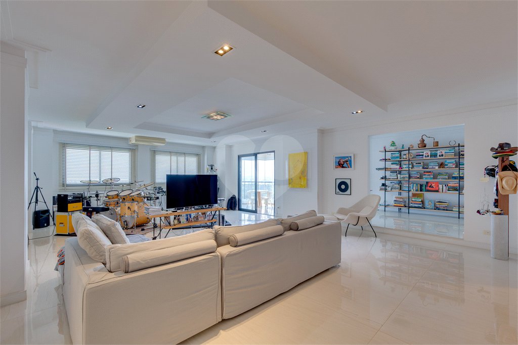 Apartamento à venda com 4 suítes em Alto da Boa Vista, São Paulo, SP