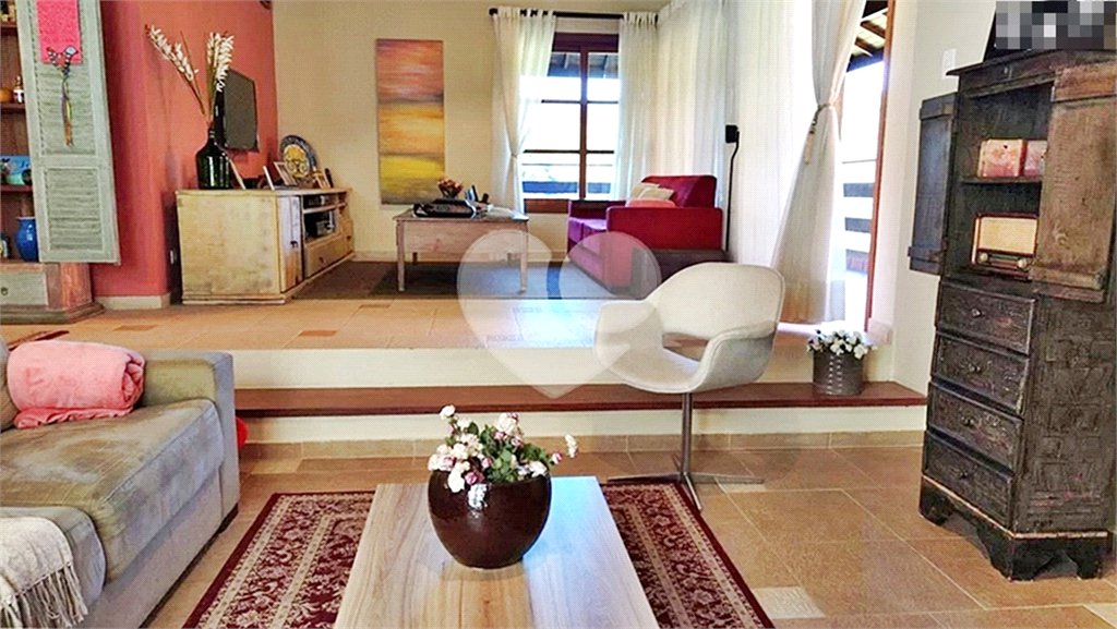 Casa à venda com 3 quartos no condomínio Alpes da Cantareira, Mairiporã - SP