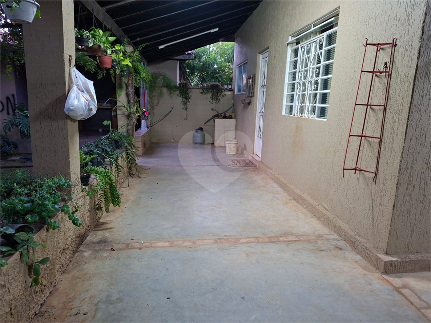 Chácara à venda com 3 quartos, sendo 1 suíte,  em Ribeirãozinho, Alambari, SP