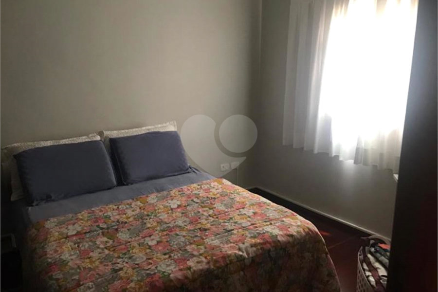 Casa à venda com 3 quartos, sendo 1 suíte, no condomínio Morada de Itapuã, São Paulo - SP