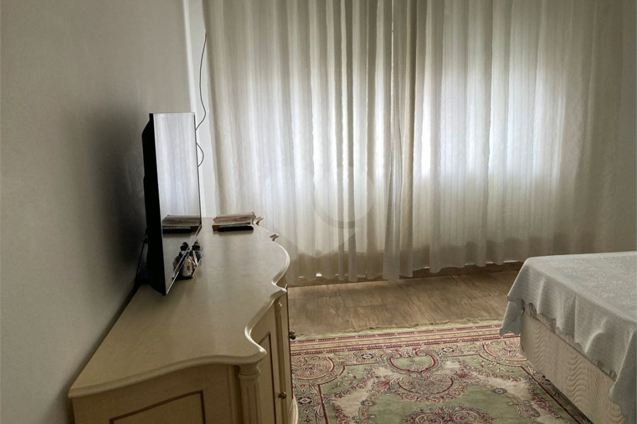 Sobrado à venda com 5 quartos, sendo 1 suíte, em Ipiranga, São Paulo, SP