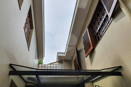 Sobrado à venda com 3 quartos, sendo 1 suíte, em Brooklin, São Paulo, SP