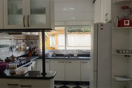 Casa à venda com 4 quartos, sendo 2 suítes, no condomínio Canamari, São Paulo - SP