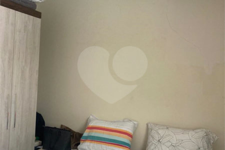 Casa à venda com 3 quartos, sendo 1 suíte, em Jardim Pinheiros, São Paulo, SP