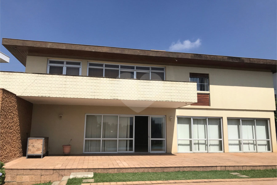 Sobrado à venda com 5 quartos, sendo 1 suíte, em Santana, São Paulo, SP