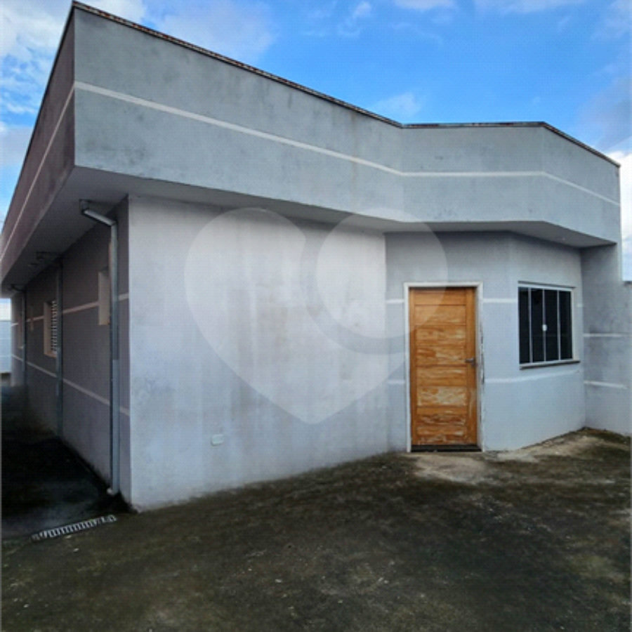 Casa à venda com 2 quartos, sendo 1 suíte, em Residencial Vila Martins, Salto, SP