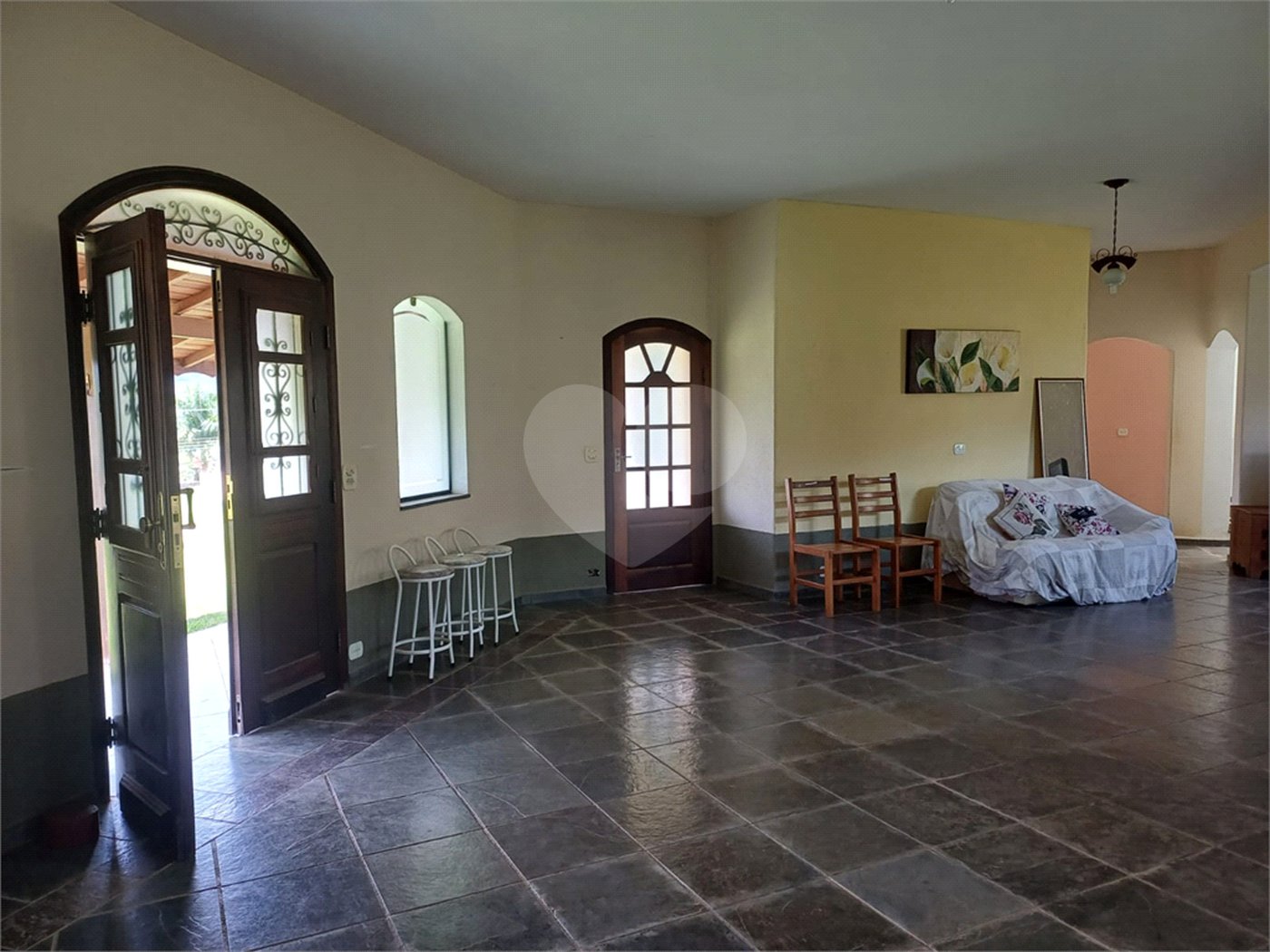 Casa à venda com 3 quartos, sendo 1 suíte, em Alpes D'ouro, Bom Jesus dos Perdões, SP