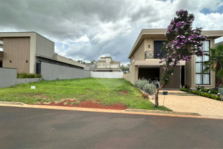 Terreno à venda em Residencial Alto do Castelo, Ribeirão Preto, SP