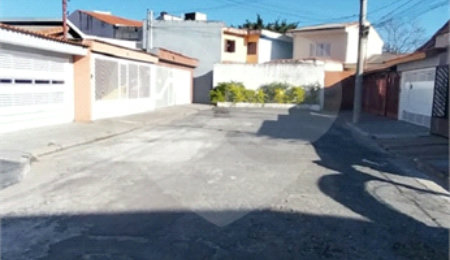 Casa à venda com 3 quartos, sendo 1 suíte,  em Vila Scarpelli, Santo André, SP