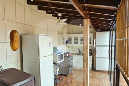 Casa à venda com 3 quartos, sendo 1 suíte, em Vila Ferroviária III, Ponta Porã, MS