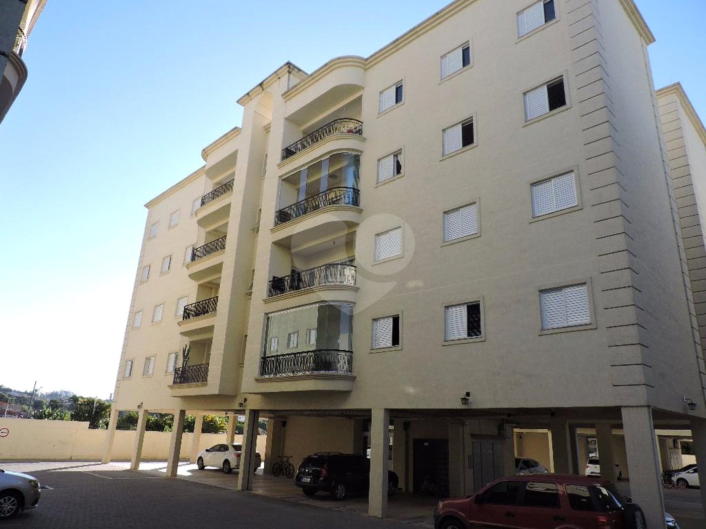 Apartamento à venda com 3 quartos, sendo 1 suíte,  em Santa Claudina, Vinhedo, SP