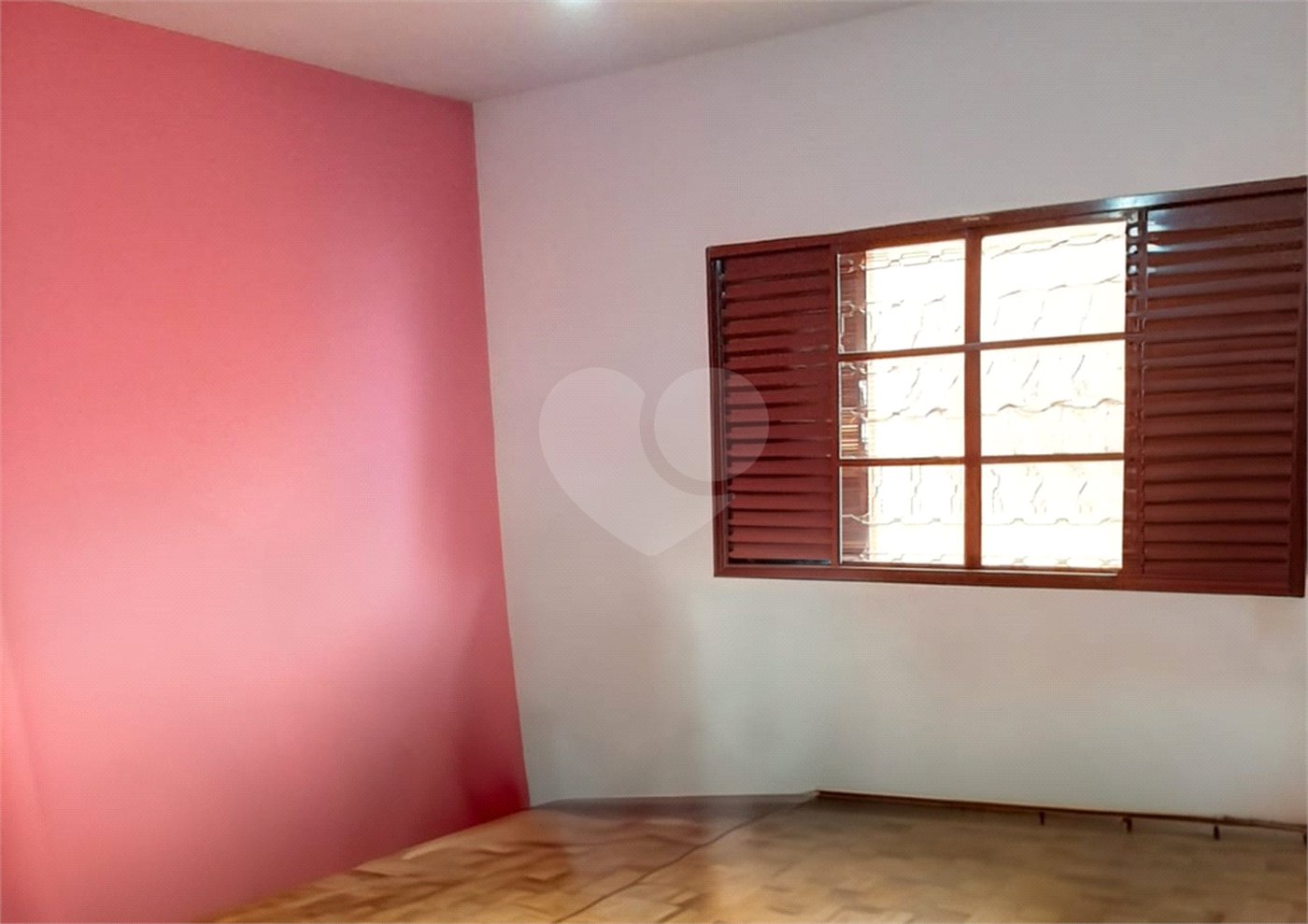 Casa à venda com 4 quartos, sendo 1 suíte, em Jardim do Estádio, Itu, SP