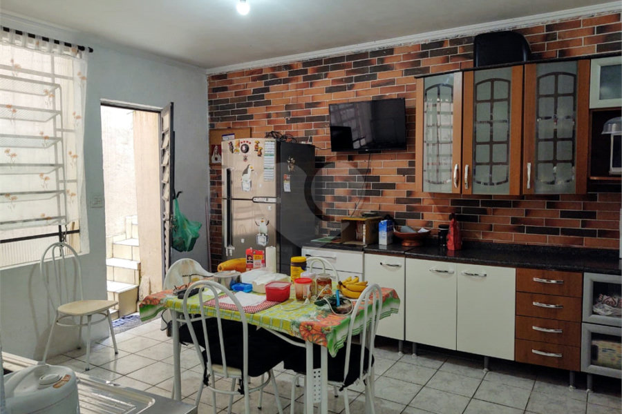 Sobrado à venda com 3 quartos, sendo 1 suíte, em Vila Guilherme, São Paulo, SP