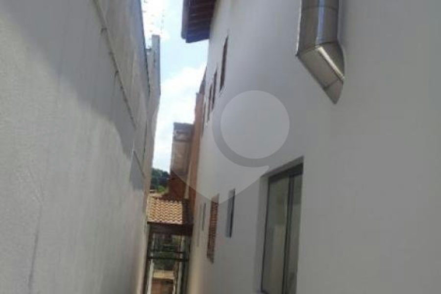 Sobrado à venda com 4 quartos, sendo 2 suítes, em Jardim Floresta, São Paulo, SP