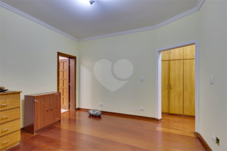 Casa à venda ou para alugar com 4 suítes em Alto da Boa Vista, São Paulo, SP