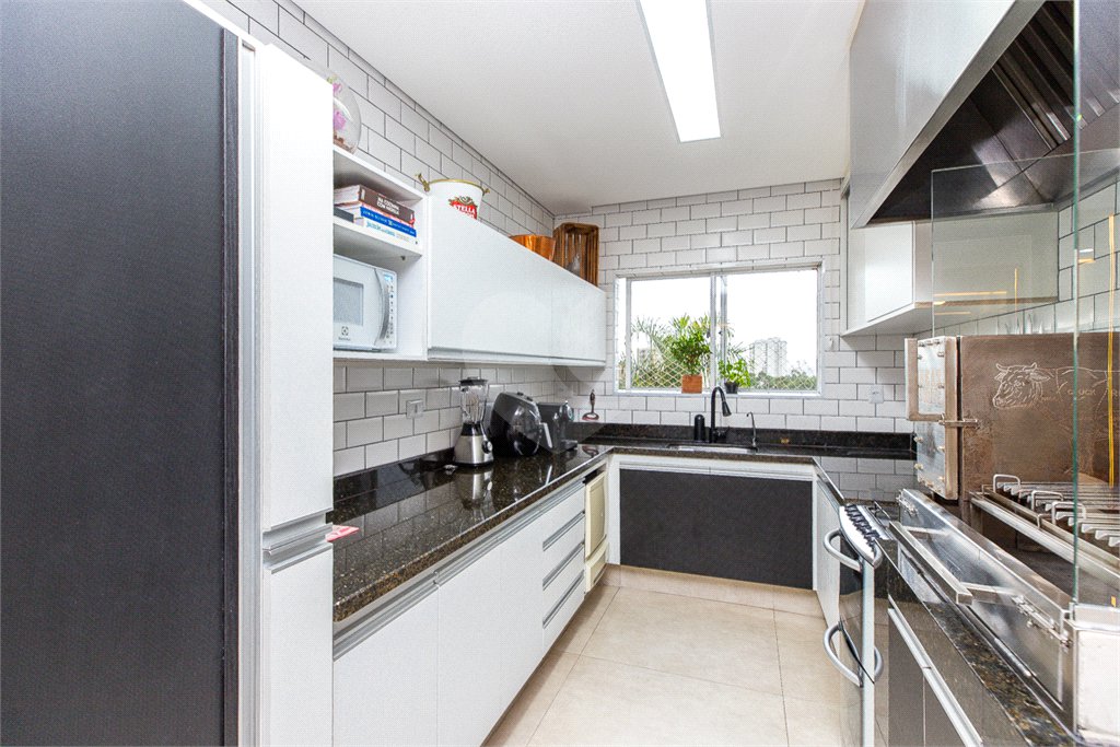 Apartamento à venda com 4 quartos, sendo 1 suíte, em Jardim Monte Kemel, São Paulo, SP