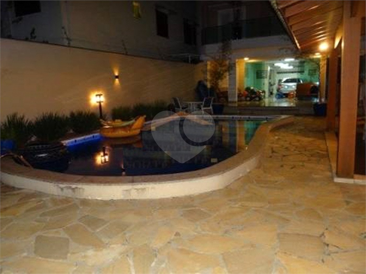 Casa à venda com 4 suítes em Jardim Floresta, São Paulo, SP
