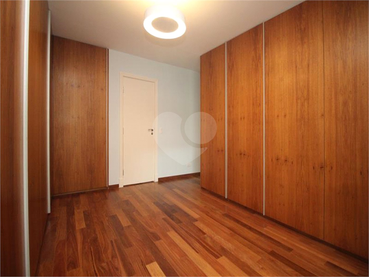 Casa à venda com 3 suítes no condomínio Brooklin Hills, São Paulo - SP