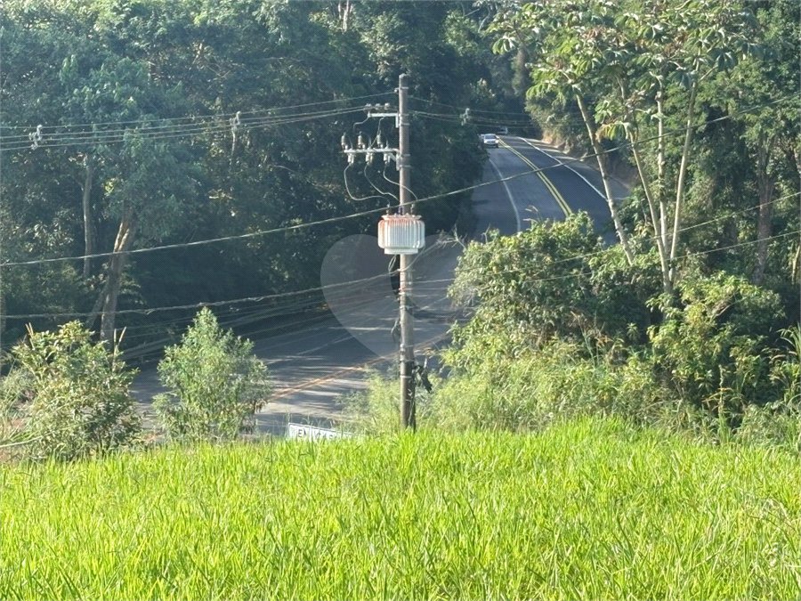 Sítio à venda com 3 quartos, sendo 1 suíte, no Centro, Guararema, SP