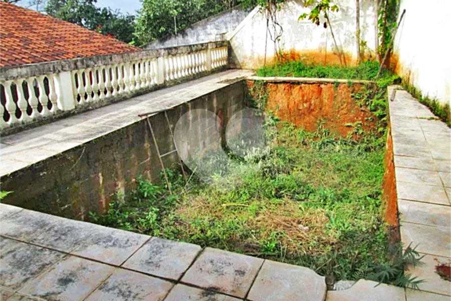 Sobrado à venda com 6 quartos, sendo 4 suítes, em Vila Albertina, São Paulo, SP