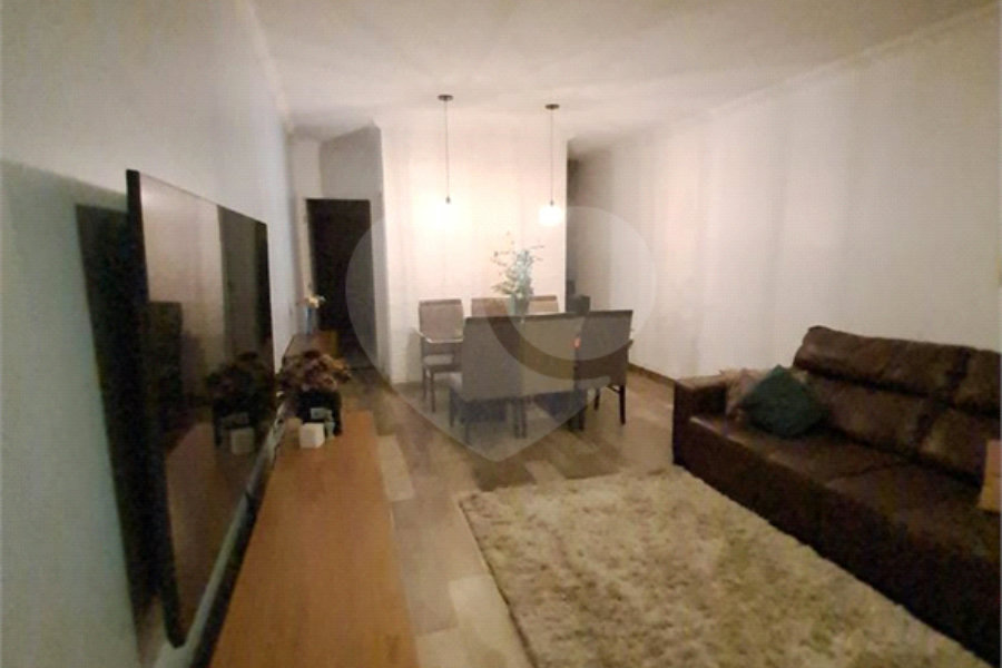 Sobrado à venda com 3 quartos, sendo 1 suíte,  em Vila Gustavo, São Paulo, SP