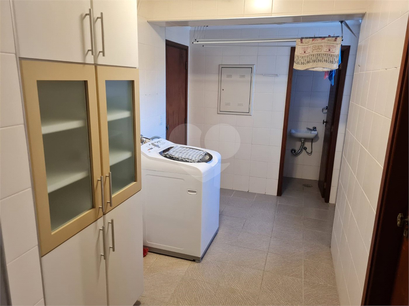 Apartamento à venda com 3 quartos, sendo 1 suíte,  em Vila Angeli, Valinhos, SP