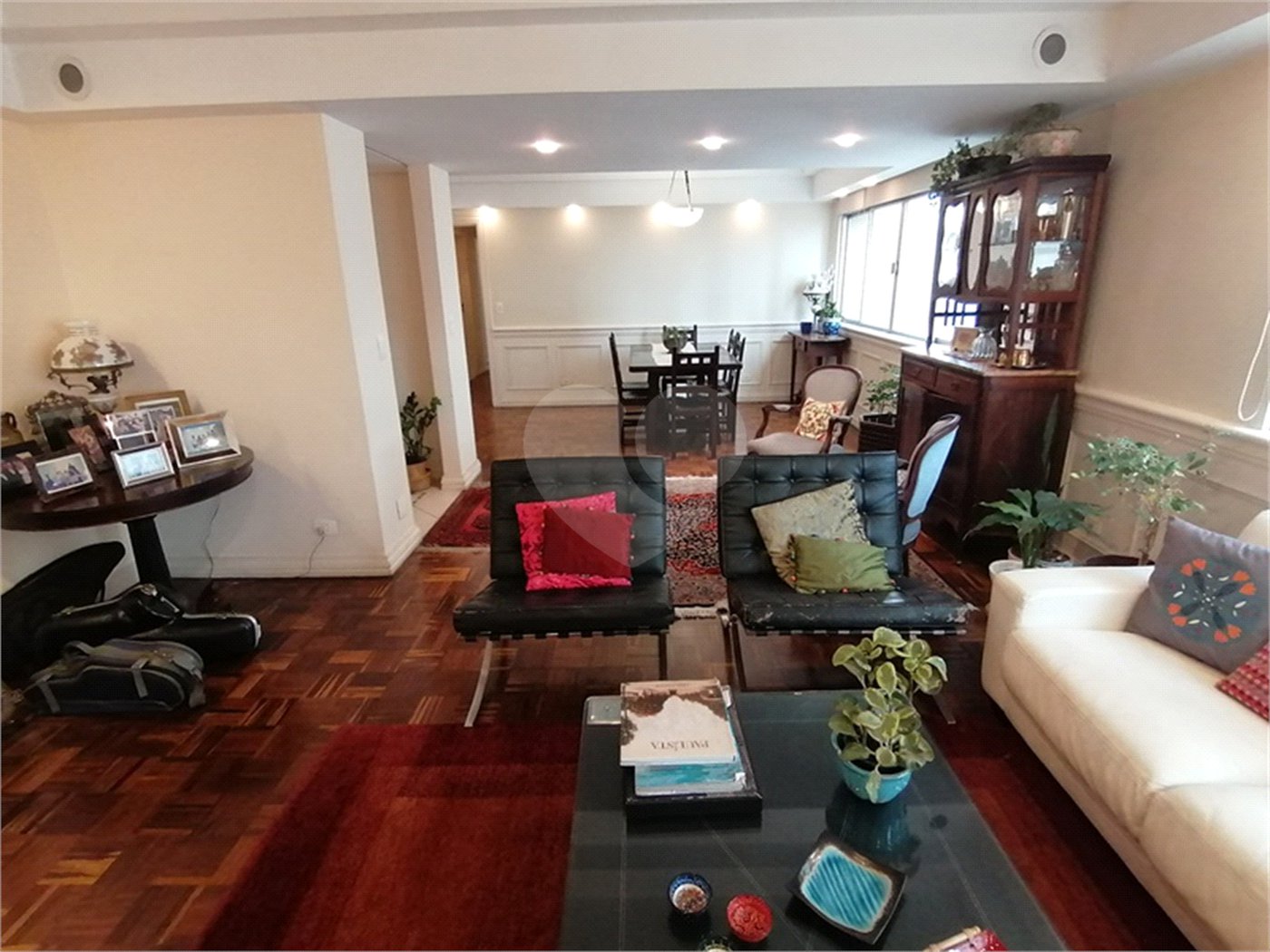 Apartamento à venda com 3 quartos, sendo 1 suíte, em Jardim Paulista, São Paulo, SP