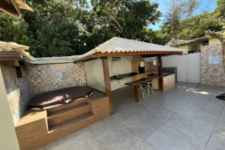 Casa à venda com 5 suítes em Manguinhos, Armação dos Búzios, RJ