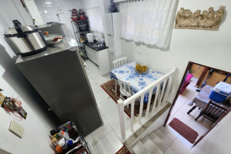 Casa próximo da praia com 3 dormitórios à venda, 128 m² por R$ 1.300.000 - Pompéia - Santos/SP